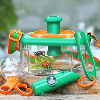 Outdoor Insect Catching Set for Safe Bug Exploration